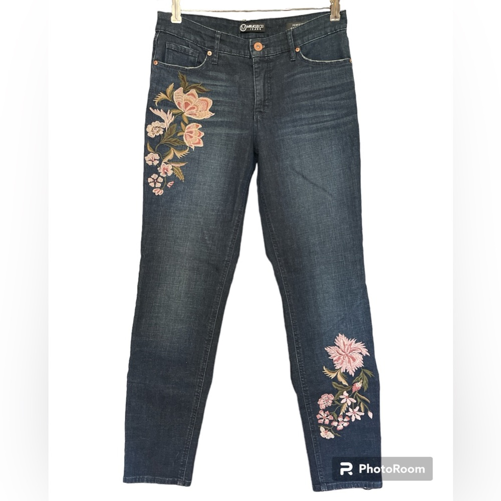 Miracle Body Jeans - NWOT - Embroidered, Slimming - SZ 6 - Perfect Boyfriend